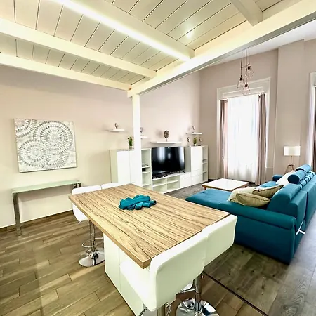 Hotel Central Home *