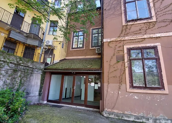 Central Home Veszprém