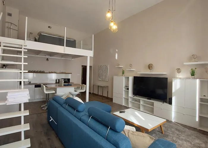 Central Home Veszprém