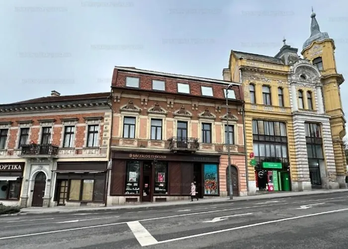 Hotel Central Home *